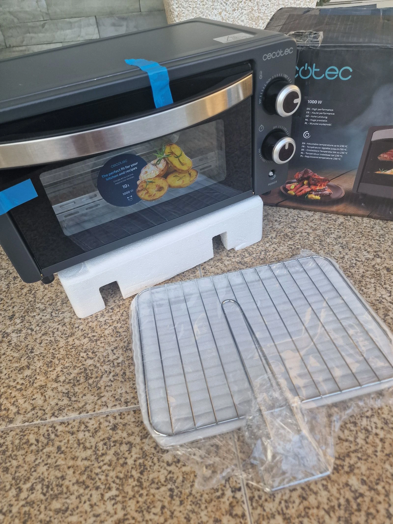 Cecotec Bake&Toast 1090 Black é um mini-forno elétrico compacto com capacidade para 10 litros   – photo 2